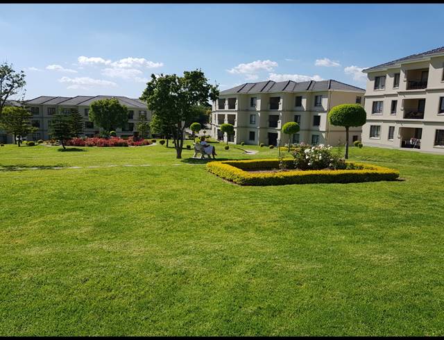2 BEDROOM APARTMENT FOR SALE IN SUMMERSET